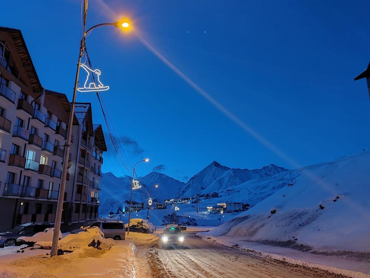 New Gudauri Redco Twins-Premium Mountain Apartment Close The Gondola Lift Экстерьер фото